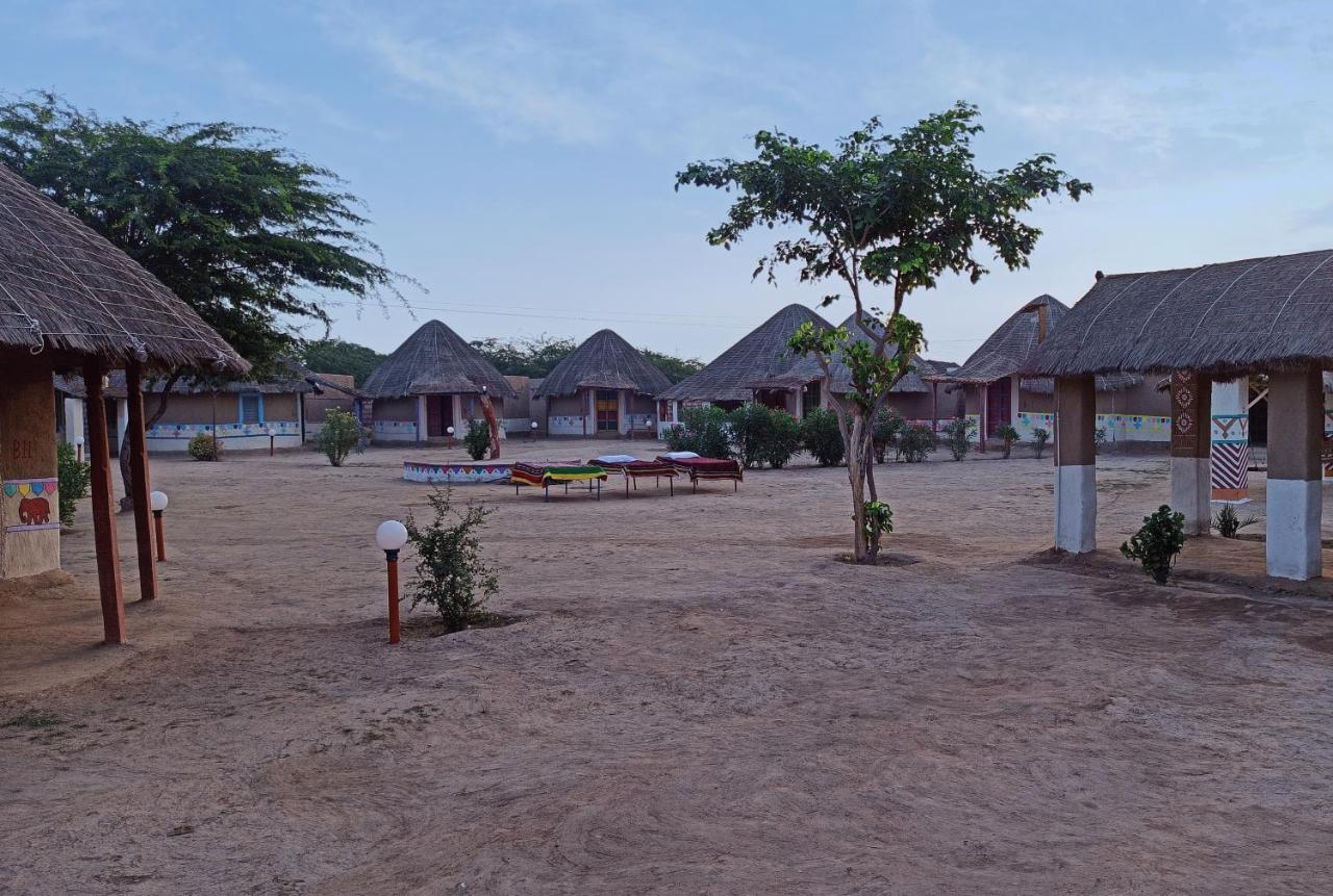 Kutir Craft Village Resort Bherandiala Exterior photo