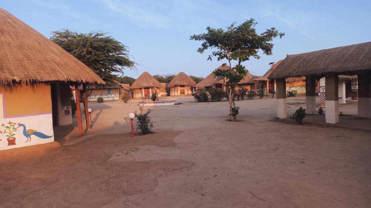 Kutir Craft Village Resort Bherandiala Exterior photo